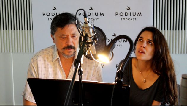 Carlos Bardem y Adriana Ugarte, durante la grabación de 'Guerra 3'. Carlos Bardem y Adriana Ugarte, durante la grabación de 'Guerra 3'.
