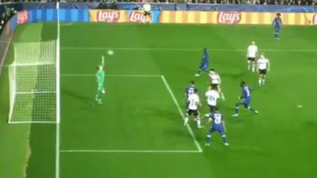 La gran parada de Cillessen que dio aire al Valencia