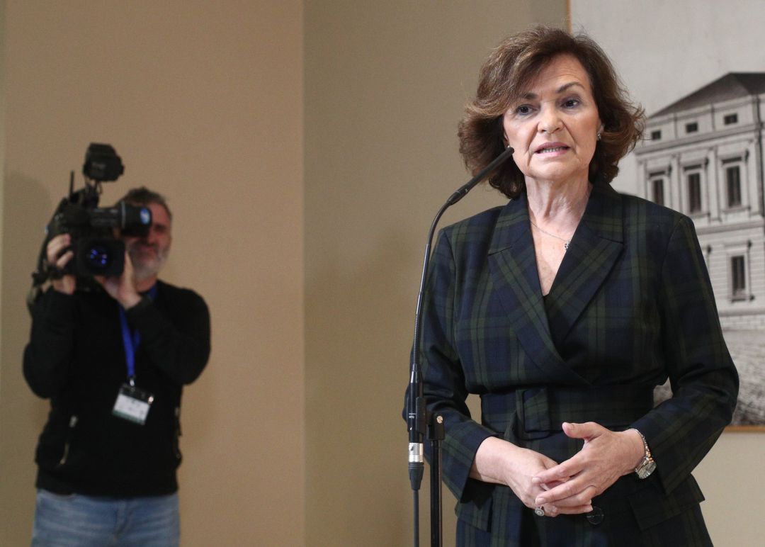 La vicepresidenta del Gobierno en funciones, Carmen Calvo, durante la rueda de prensa ofrecida en el Congreso de los Diputados. La vicepresidenta del Gobierno en funciones, Carmen Calvo, durante la rueda de prensa ofrecida en el Congreso de los Diputados.