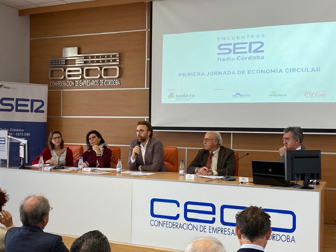 Mesa redonda de las I Jornadas de Economía Circular organizadas por la Cadena SER. Mesa redonda de las I Jornadas de Economía Circular organizadas por la Cadena SER.