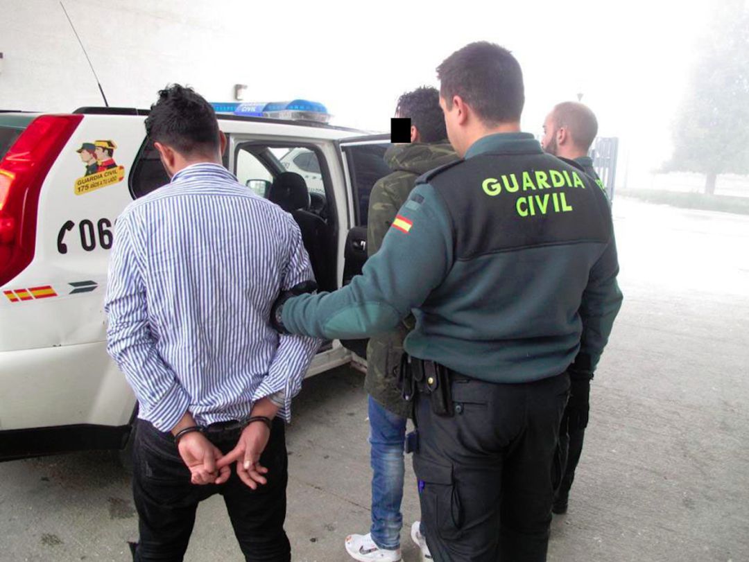 Detención de los dos jóvenes por robar el albergue de Ibros Detención de los dos jóvenes por robar el albergue de Ibros