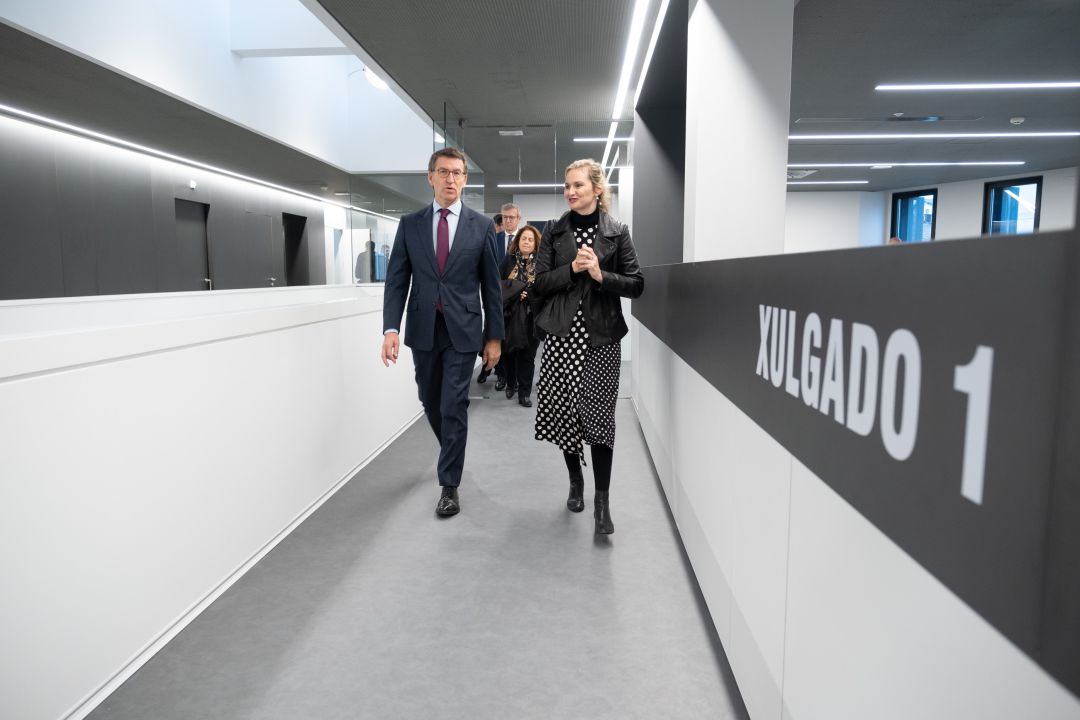 Alberto Núñez Feijóo, presidente de la Xunta, visitando los nuevos juzgados de Tui. Alberto Núñez Feijóo, presidente de la Xunta, visitando los nuevos juzgados de Tui.