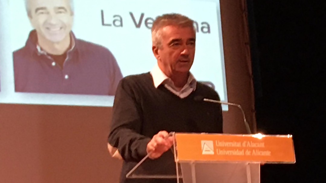 Carles Francino, premiado por la Cátedra de Enfermería Familiar y Comunitaria de la Universidad de Alicante-Ribera Salud