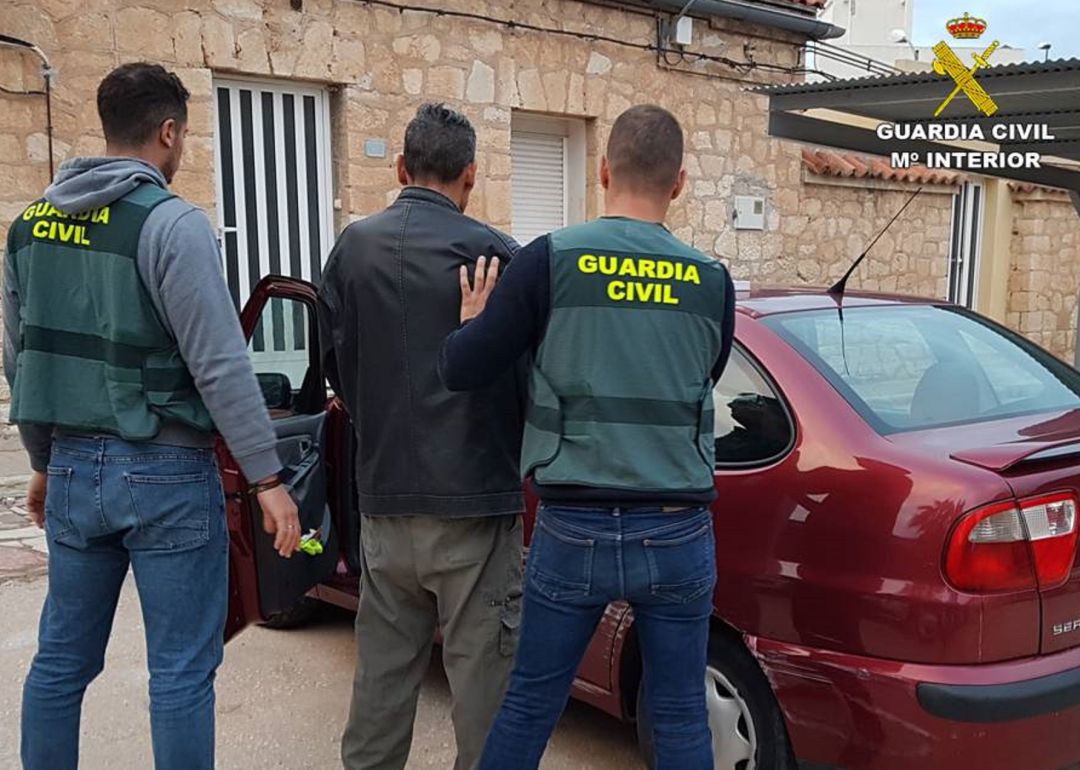 Detenido junto Guardia Civil Detenido junto Guardia Civil