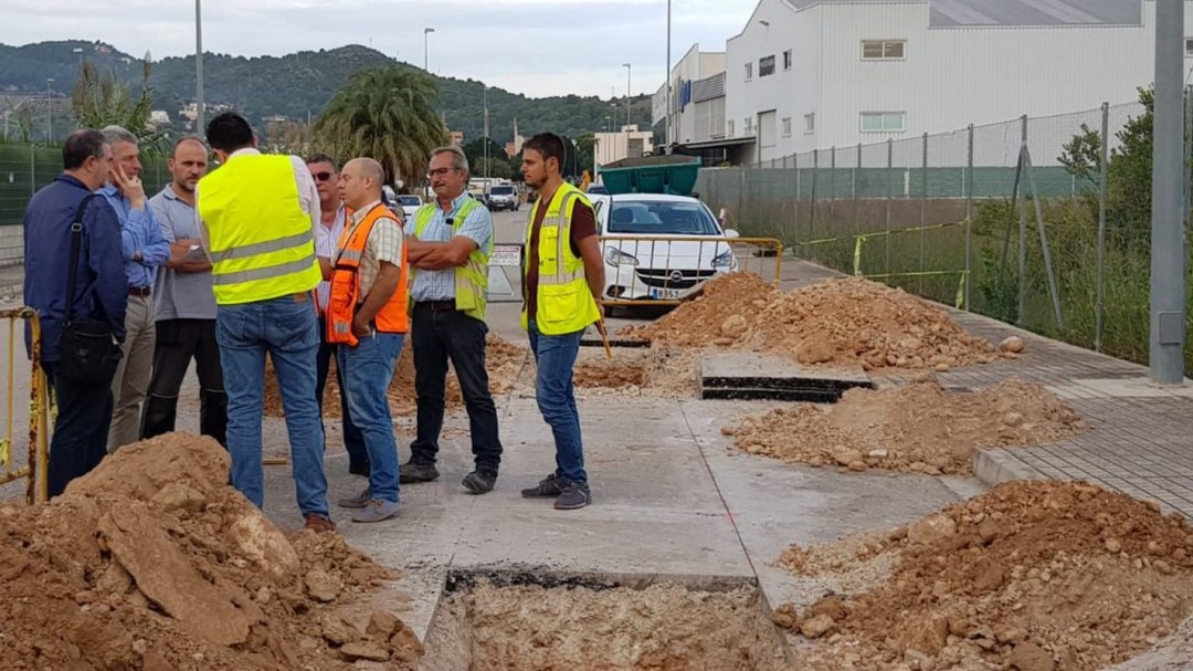 Un georradar localiza instalaciones defectuosas en el polígono El Brosquil de Oliva