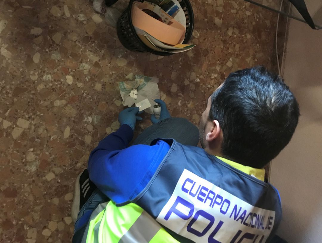 Droga encontrada en la vivienda de la mujer en Gandia Droga encontrada en la vivienda de la mujer en Gandia