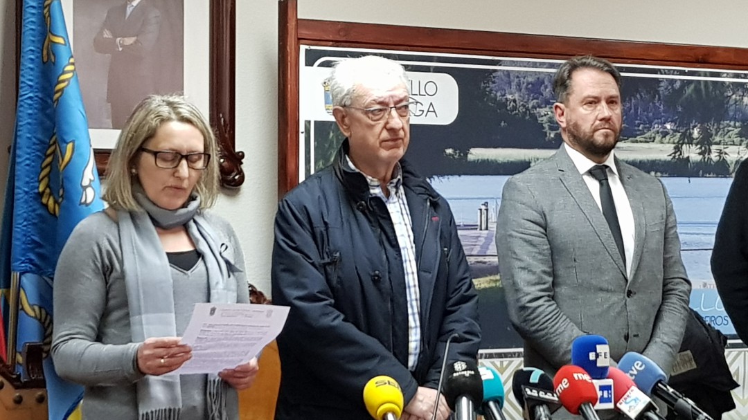 El alcalde de Valga se niega a adherirse a la campaña "En negro" contra las violencias machistas