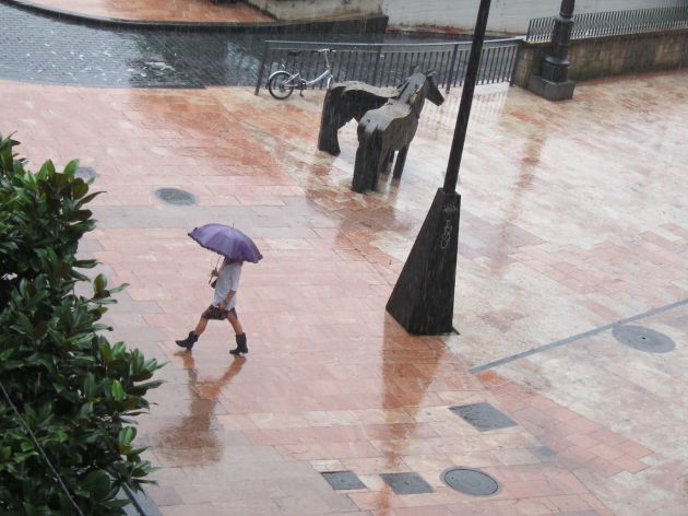 La previsión para el fin de semana es que llueva en el norte. La previsión para el fin de semana es que llueva en el norte.