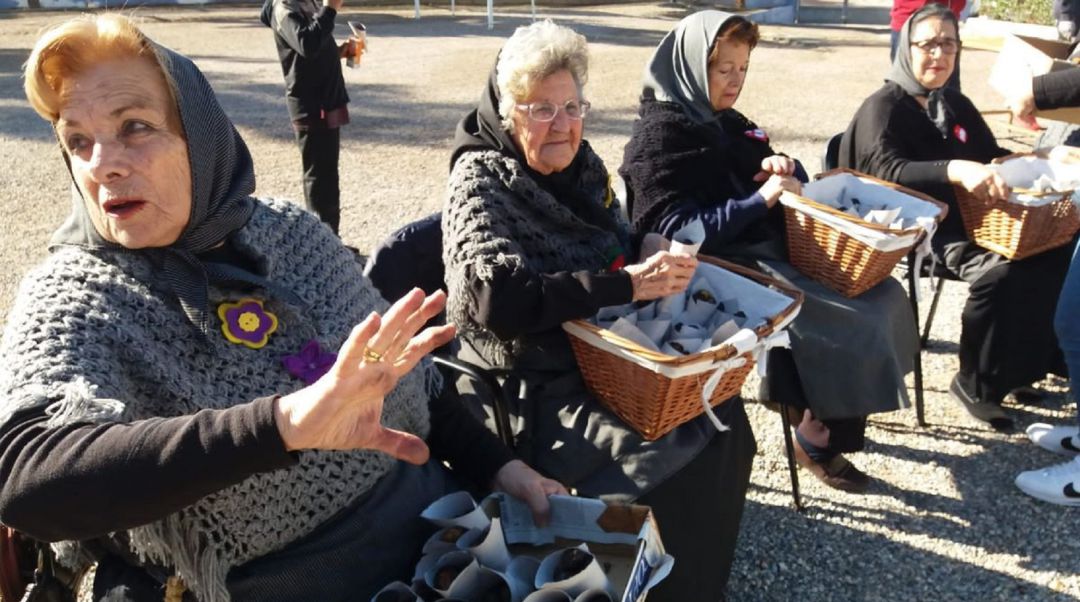 'Las Abuelas Castañeras' 'Las Abuelas Castañeras'
