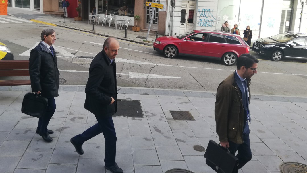 Declara el lotero investigado por apropiarse supuestamente por el boleto premiado de la Primitiva