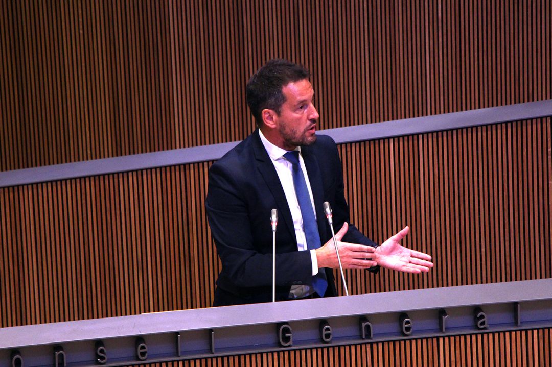 El president del grup parlamentari socialdemòcrata, Pere López, durant la sessió ordinària de Consell General d'aquest dijous. El president del grup parlamentari socialdemòcrata, Pere López, durant la sessió ordinària de Consell General d'aquest dijous.