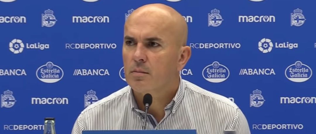 El entrenador deportivista defiende la mejora del equipo El entrenador deportivista defiende la mejora del equipo