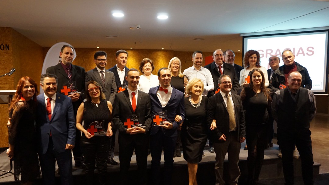 Cruz Roja Elda premia el esfuerzo de personas e instituciones que ayudan a esta ONG