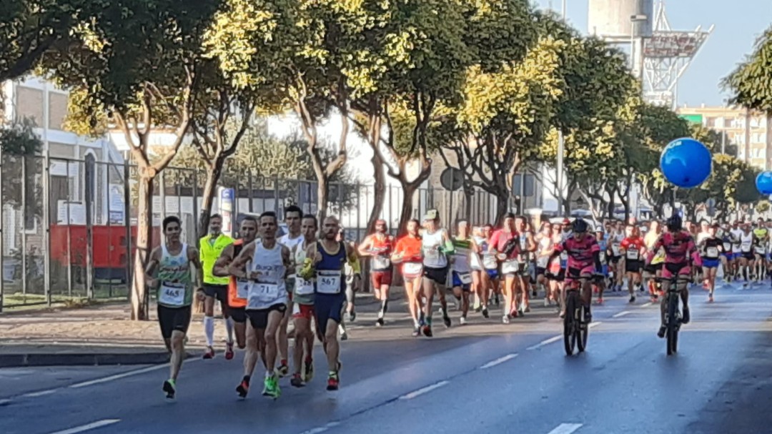 Antonio Martín y Amelia Salas se imponen en la XXIV Media Maratón de Jerez