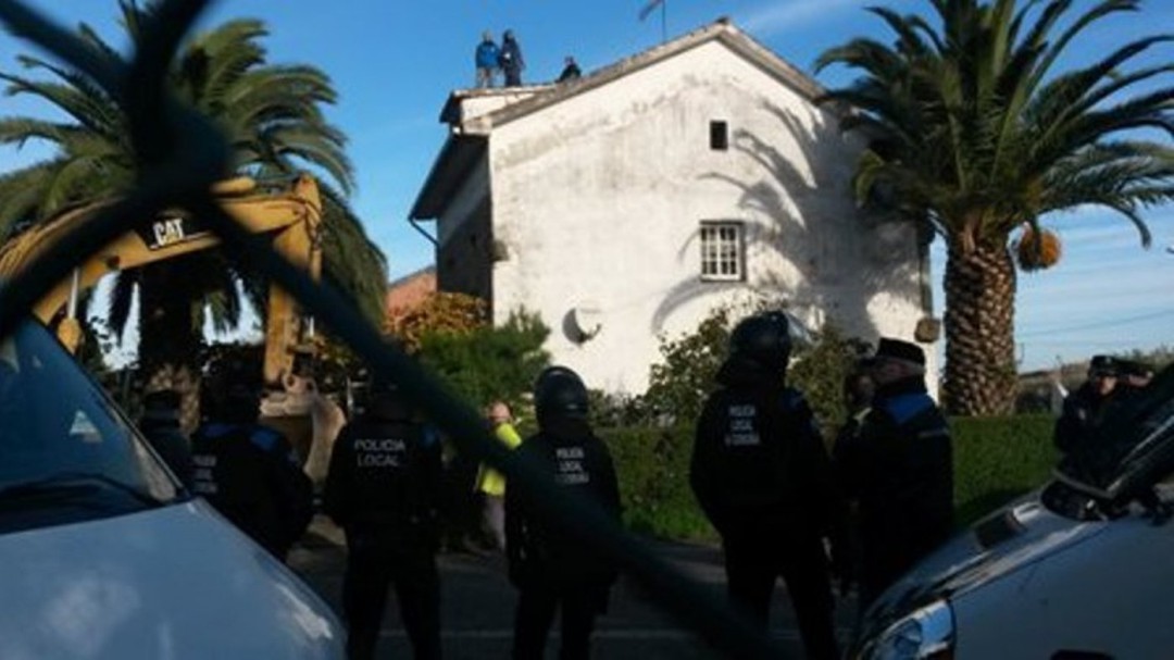 El Concello busca facilidades para los desalojados de Elviña pero descarta condonar deudas