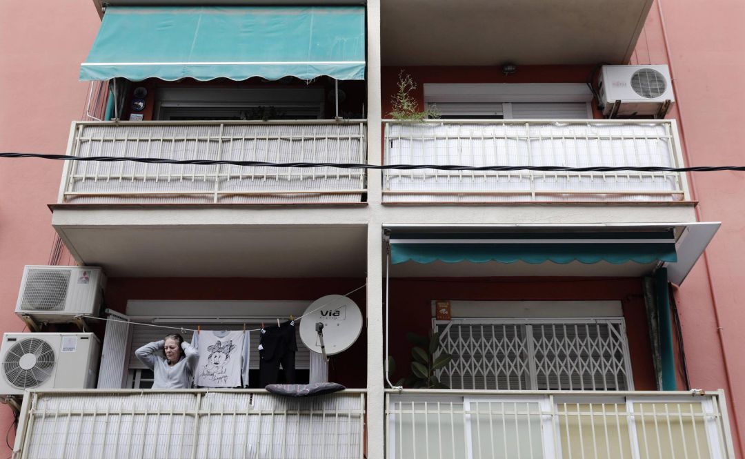 Vista del edificio en el que un hombre de 44 años de edad ha matado a su pareja sentimental, una mujer de 36 años Vista del edificio en el que un hombre de 44 años de edad ha matado a su pareja sentimental, una mujer de 36 años