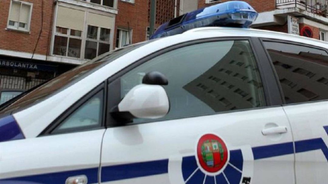 Detenidos siete integrantes de una banda que robó en un locutorio en Bilbao Detenidos siete integrantes de una banda que robó en un locutorio en Bilbao