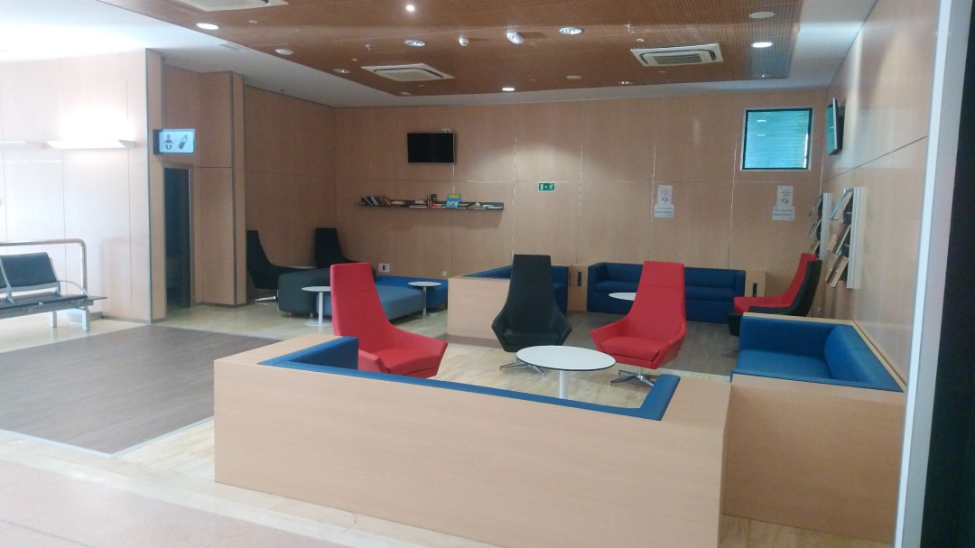 El Aeropuerto de Jerez renueva el mobiliario y abre tres zonas de descanso