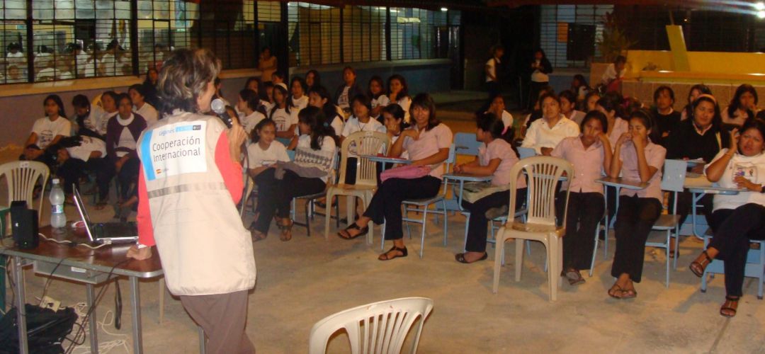 Una de las charlas con mujeres de Ecuador Una de las charlas con mujeres de Ecuador