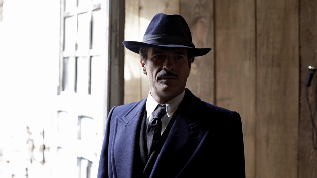 El look de Rodolfo Sancho para la T4 de 'El Ministerio del Tiempo' El look de Rodolfo Sancho para la T4 de 'El Ministerio del Tiempo'
