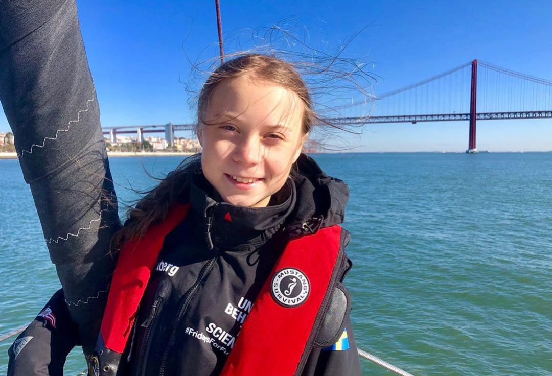 Larga noche a bordo del Lusitania: Greta viaja a Madrid, donde participará en la Marcha por el Clima este viernes Larga noche a bordo del Lusitania: Greta viaja a Madrid, donde participará en la Marcha por el Clima este viernes