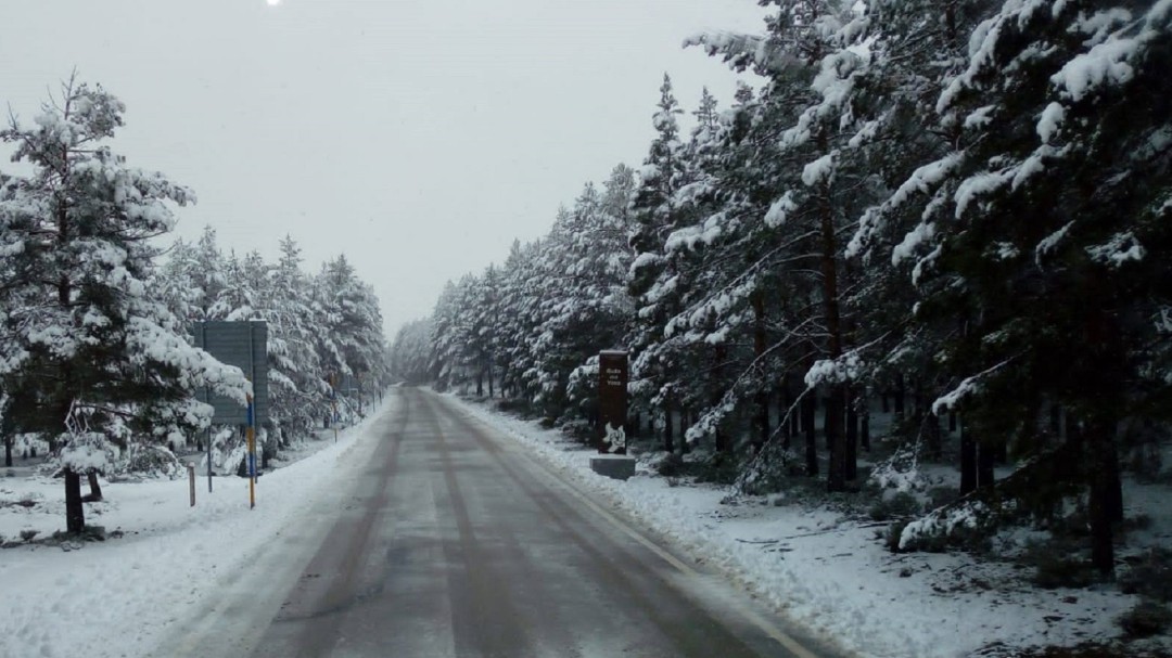 Primera nevada en el puerto de la Ragua