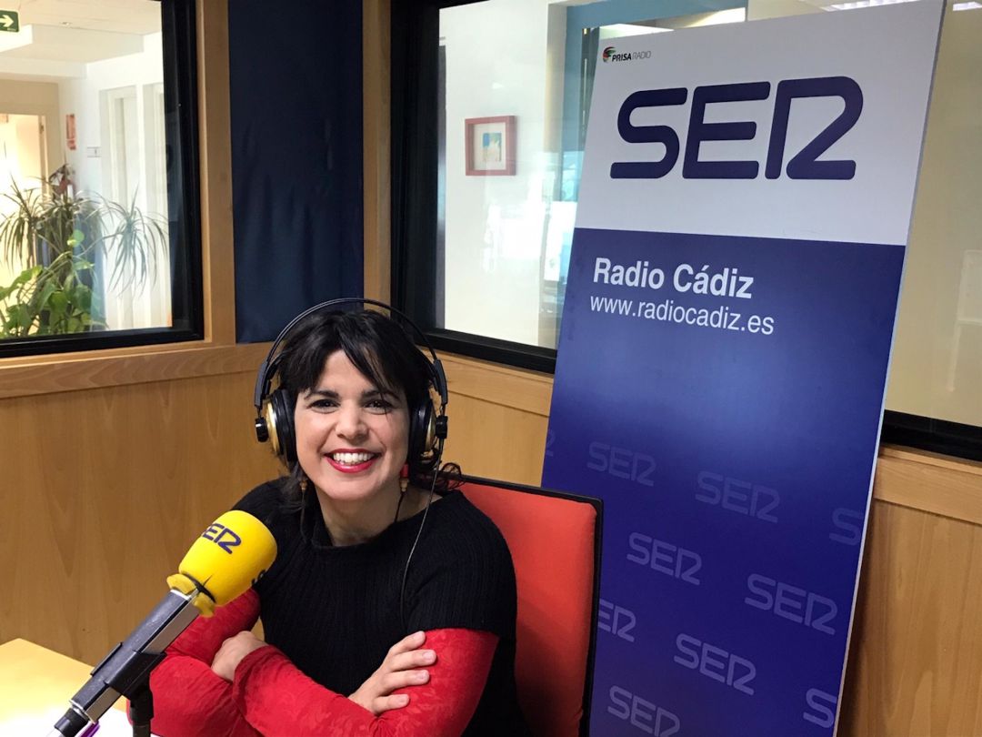 Teresa Rodríguez en los estudios de Radio Cádiz Teresa Rodríguez en los estudios de Radio Cádiz