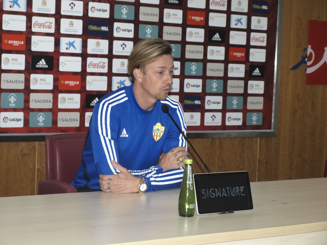 Guti en rueda de prensa para hablar de Turki Al-Sheikh. Guti en rueda de prensa para hablar de Turki Al-Sheikh.