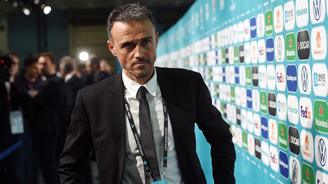 Luis Enrique vuelve a los estadios y asiste a su primer partido como seleccionador español
