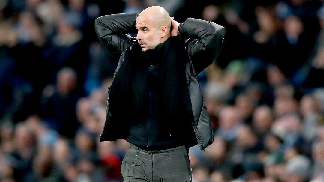 Pep Guardiola pierde el derbi ante el United y se coloca a 14 puntos del Liverpool