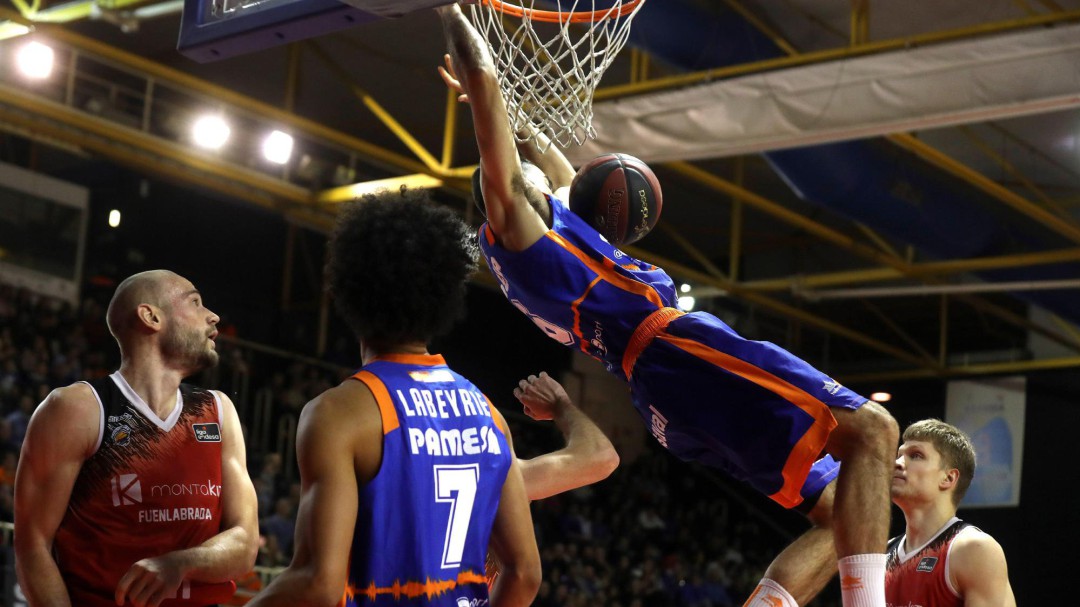 Valencia Basket remonta y sigue firme hacia la Copa