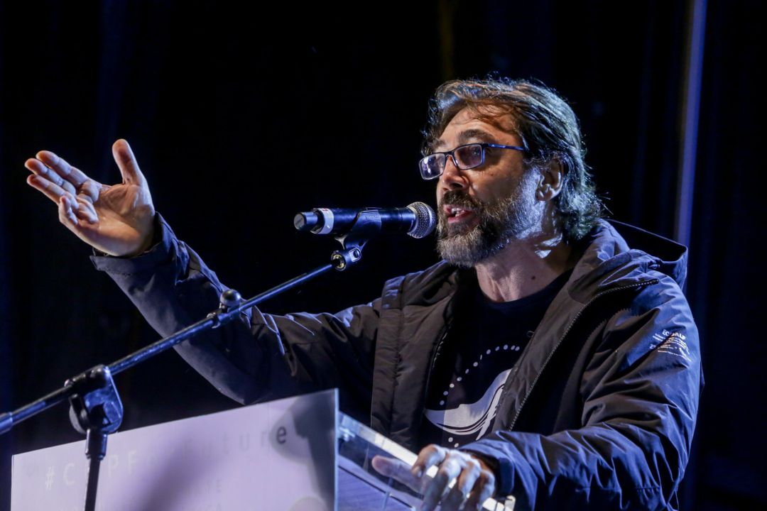 El actor Javier Bardem interviene en la Marcha por el Clima que recorre las calles del centro de Madrid a 6 de diciembre de 2019 El actor Javier Bardem interviene en la Marcha por el Clima que recorre las calles del centro de Madrid a 6 de diciembre de 2019