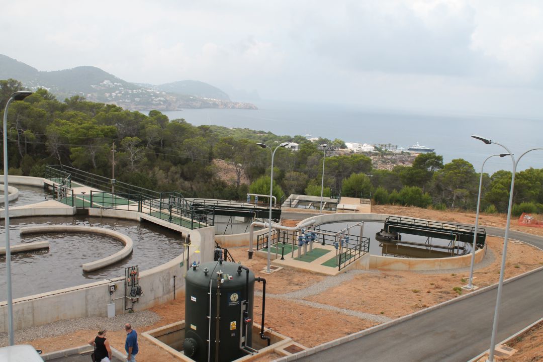 Imagen de la depuradora de Cala Tarida Imagen de la depuradora de Cala Tarida