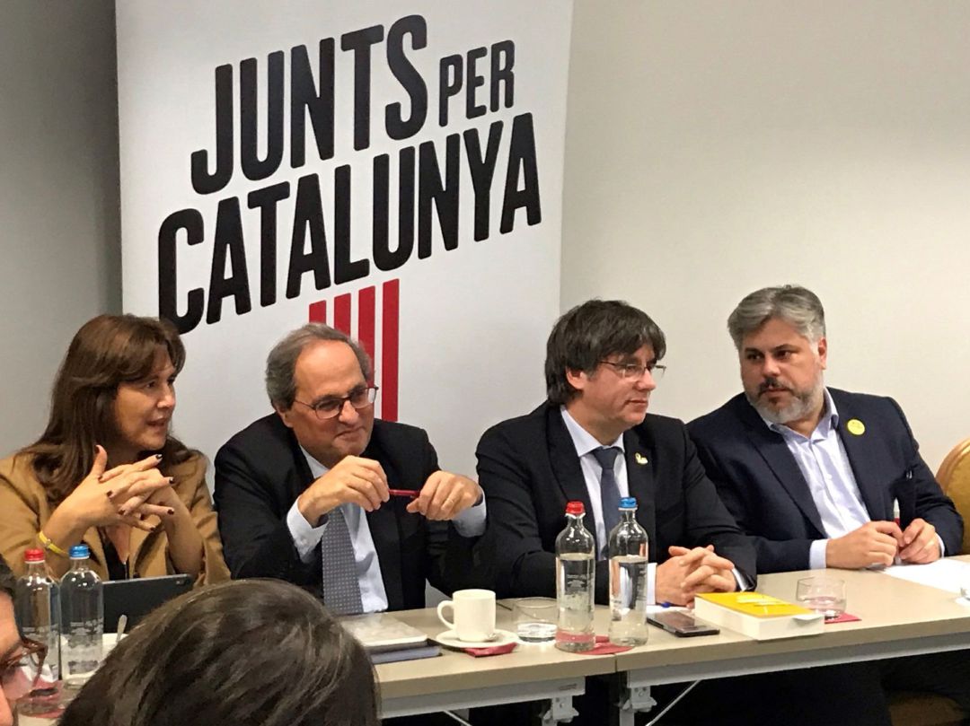 ERC prestará senadores a JuntsxCat a cambio de aplazar una votación incómoda sobre la autodeterminación ERC prestará senadores a JuntsxCat a cambio de aplazar una votación incómoda sobre la autodeterminación