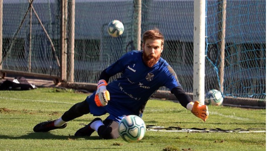 Adrián Ortolá: "Trabajamos para ser más sólidos en nuestro juego"