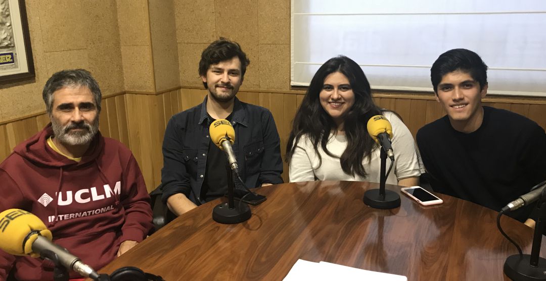 Vidal Gamonal, Claudio Martín, Leilani Pineda y Noé Cisneros en el estudio central de SER Cuenca. Vidal Gamonal, Claudio Martín, Leilani Pineda y Noé Cisneros en el estudio central de SER Cuenca.
