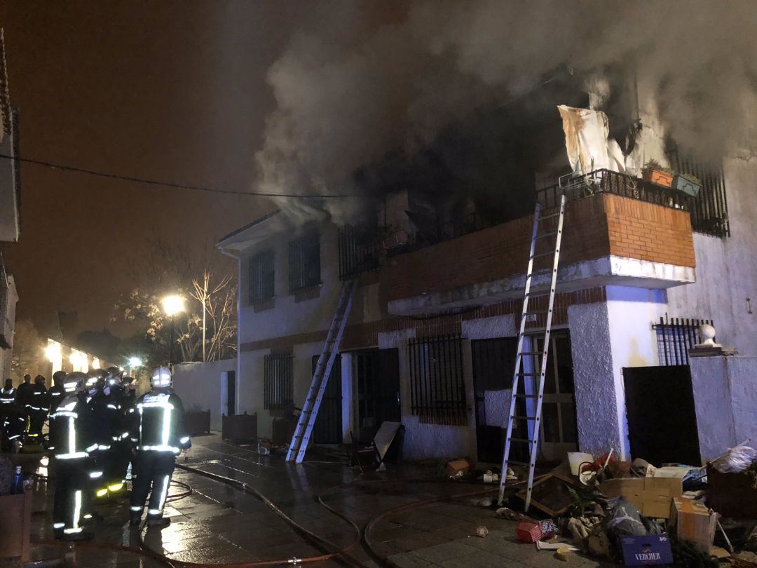 Vivienda en la que ha ocurrido un incendio en Serranillos del Valle Vivienda en la que ha ocurrido un incendio en Serranillos del Valle