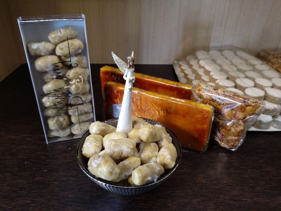 Nueces de Cardeña. Nueces de Cardeña.