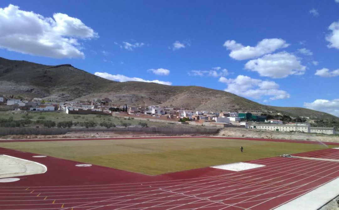 Pista de Atletismo y Campo de fútbol de césped natural de Jódar Pista de Atletismo y Campo de fútbol de césped natural de Jódar