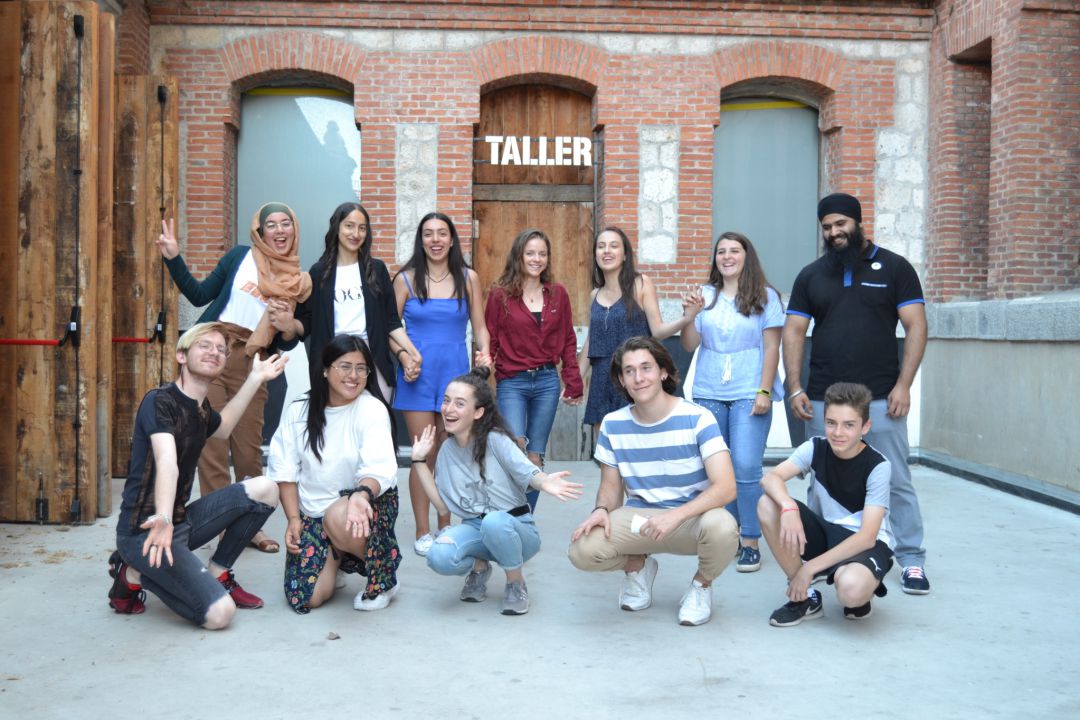 Jovenes que participaron en Cambia el Marco Jovenes que participaron en Cambia el Marco