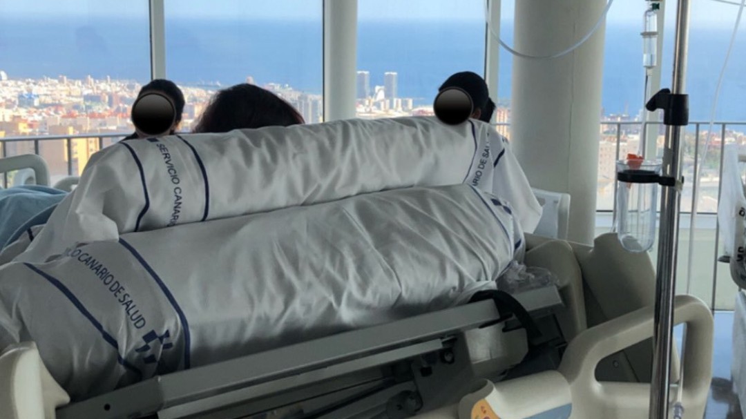 El aplaudido gesto de un hospital con una paciente que llevaba 109 días en la UVI sin ver la luz del sol