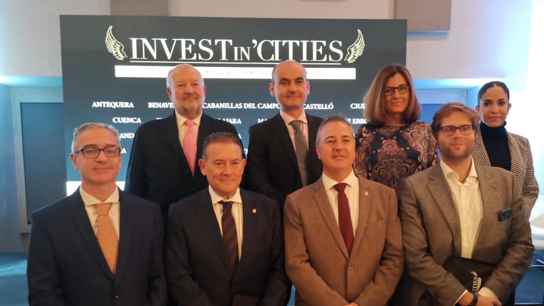 "Puerta de Andalucía, un lugar para invertir en tu futuro"