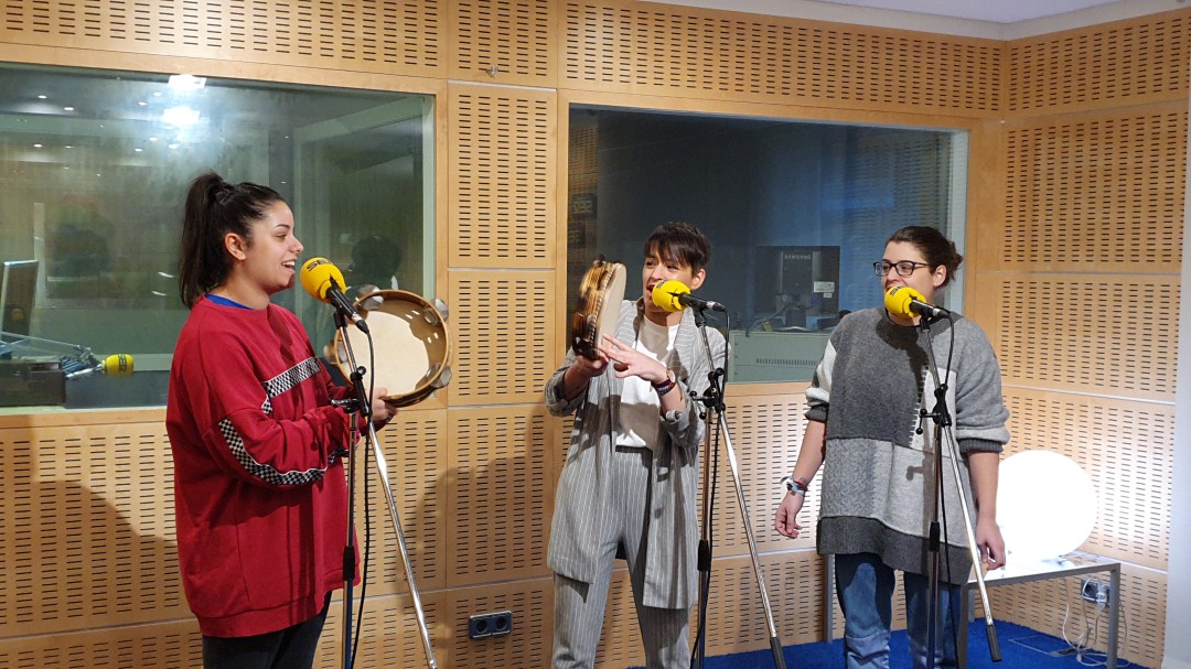 Tanxugueiras no Set de Unplugged de Radio Pontevedra