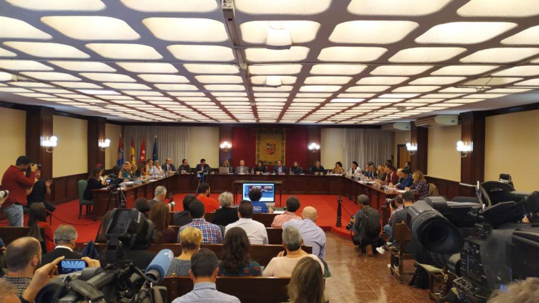 Pleno del Ayuntamiento de Móstoles (foto de archivo) Pleno del Ayuntamiento de Móstoles (foto de archivo)