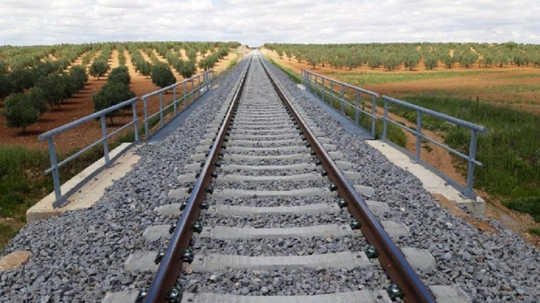La alcaldesa valora las mejoras que Renfe pondrá en marcha este domingo en la línea Madrid-Talavera