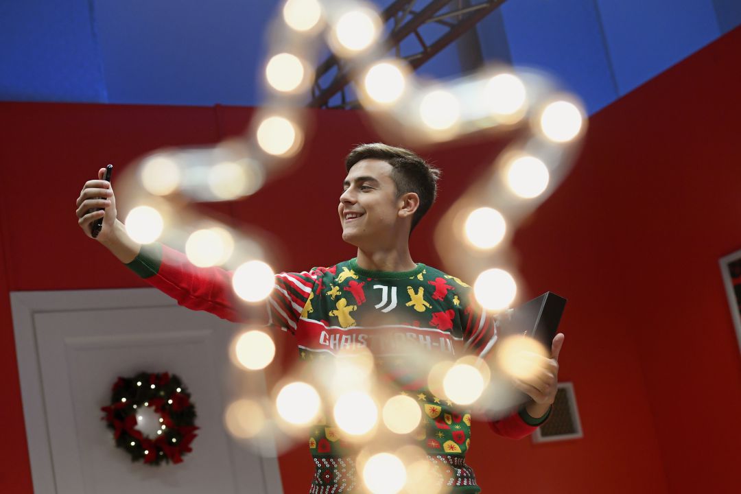 Paulo Dybala en el rodaje de Navidad Paulo Dybala en el rodaje de Navidad
