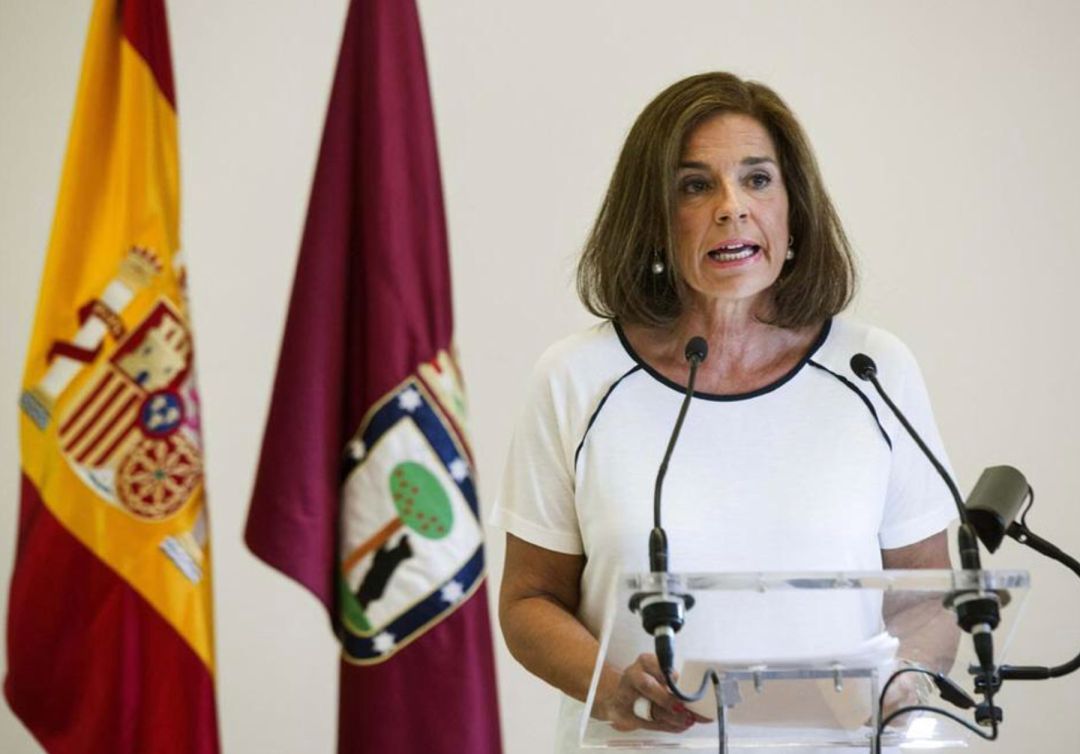 Los investigados por la venta de vivienda pública a 'fondos buitre' en la etapa de Ana Botella se sentarán en el banquillo Los investigados por la venta de vivienda pública a 'fondos buitre' en la etapa de Ana Botella se sentarán en el banquillo