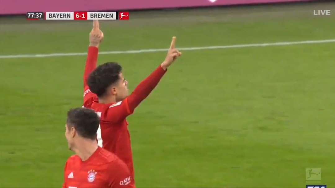 Coutinho celebra su hat trick en el Allianz Arena Coutinho celebra su hat trick en el Allianz Arena