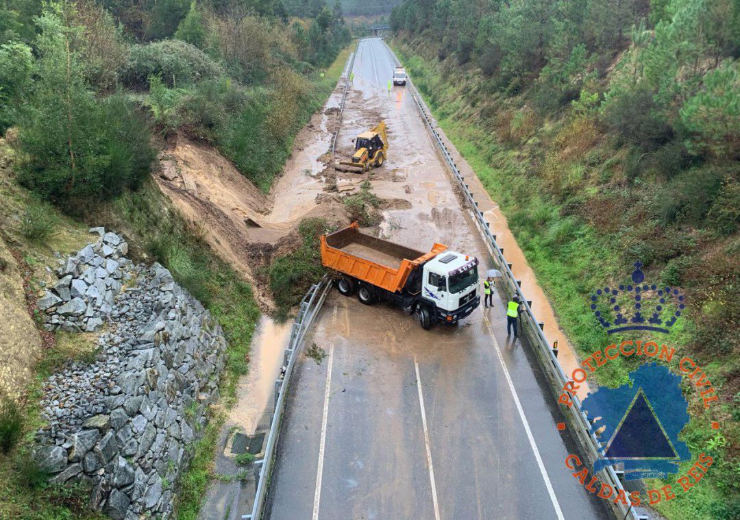La borrasca Daniel cortó la Variante de Caldas La borrasca Daniel cortó la Variante de Caldas