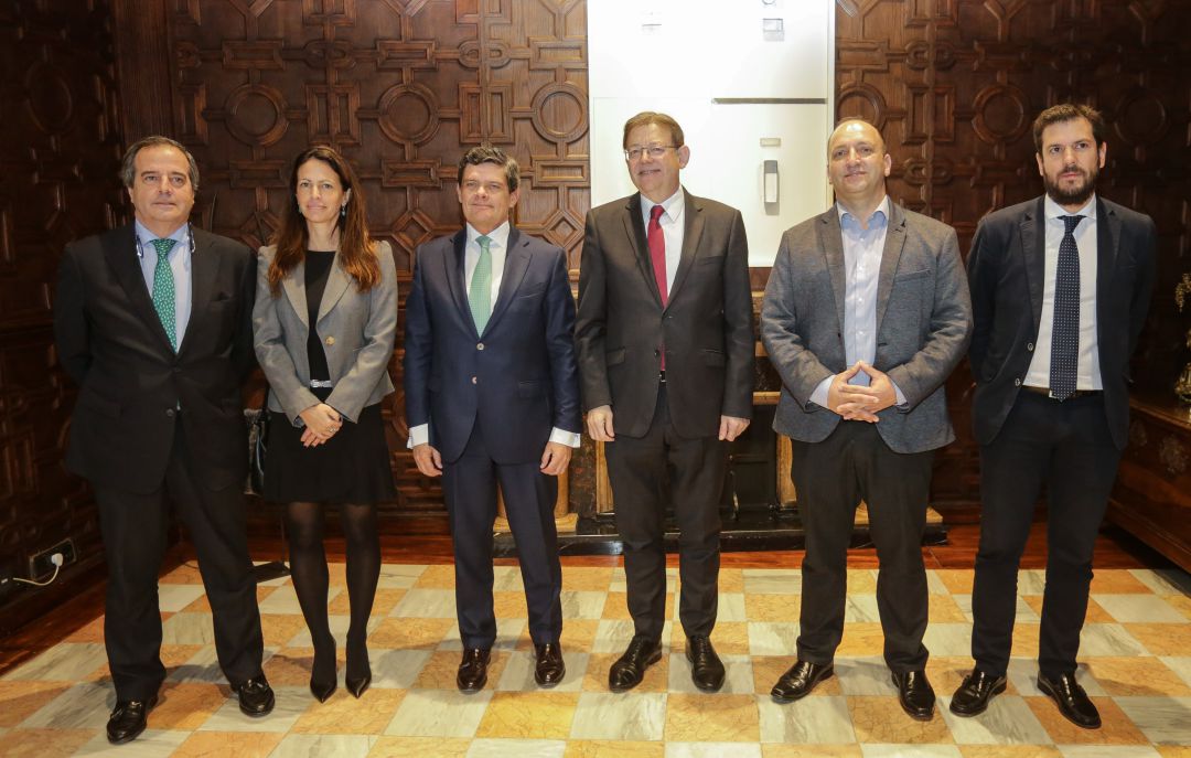 El president Puig y el vicepresidente Dalmau se han reunido con la dirección de la SAREB El president Puig y el vicepresidente Dalmau se han reunido con la dirección de la SAREB